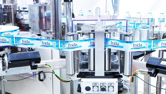 The Ultimate Guide to Bottle Labeling Machines: Revolutionizing Packaging Efficiency